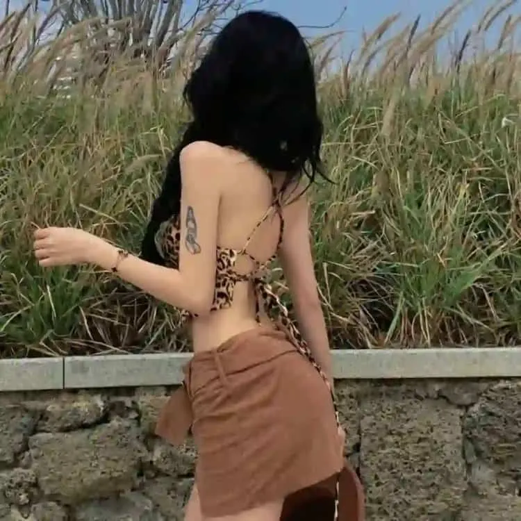 【校园大逃杀】《金字塔游戏》全集未删减：财阀高中的残酷等级投票，转学生硬刚反霸凌
